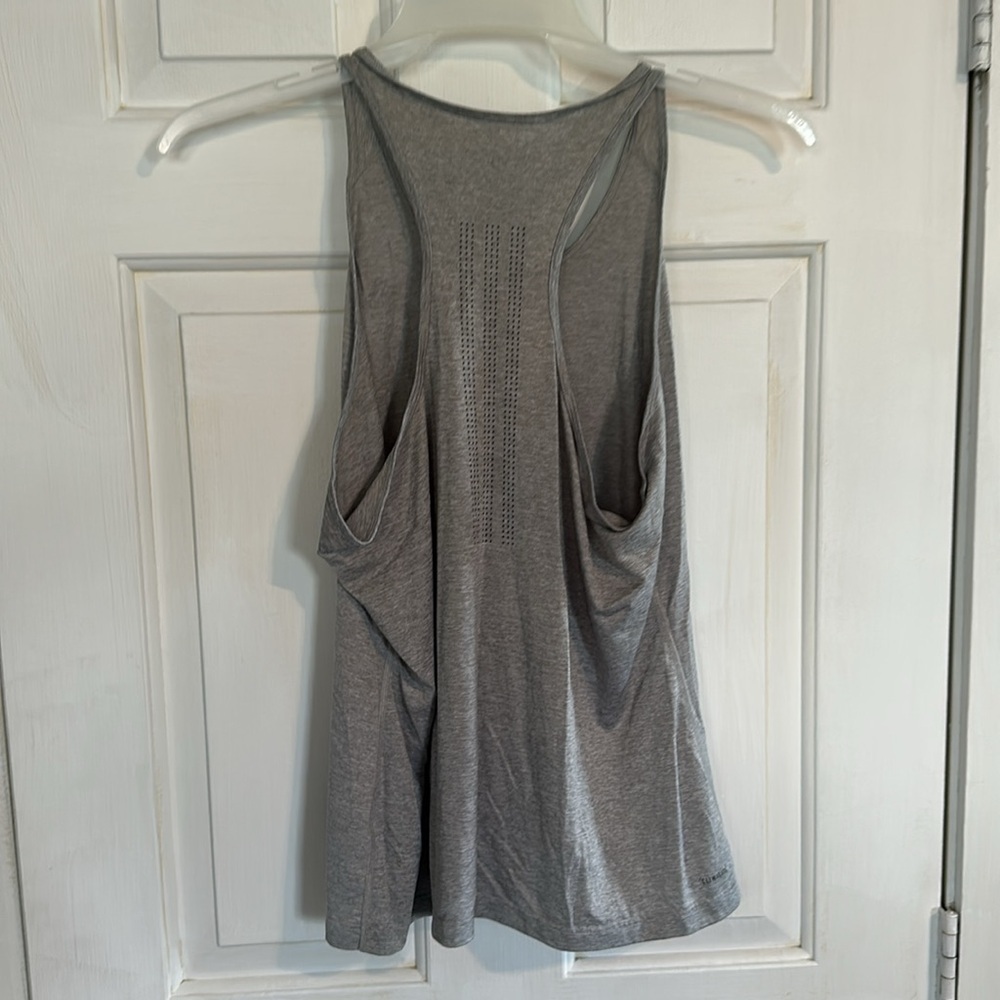 Adidas grey women’s tank size large - Picture 4 of 4